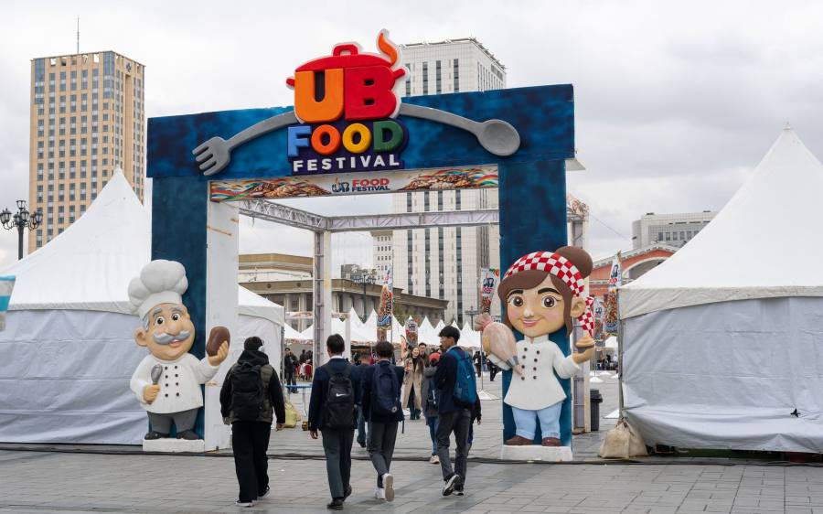 Д.Сүхбаатарын талбайд намрын задгай талбайн “UB food festival” эхэллээ