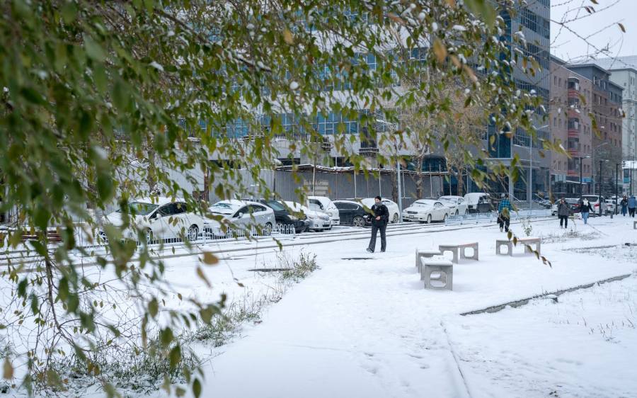 Увс, Завхан, Хөвсгөлийн нутгаар цас орж, цасан шуурга шуурна